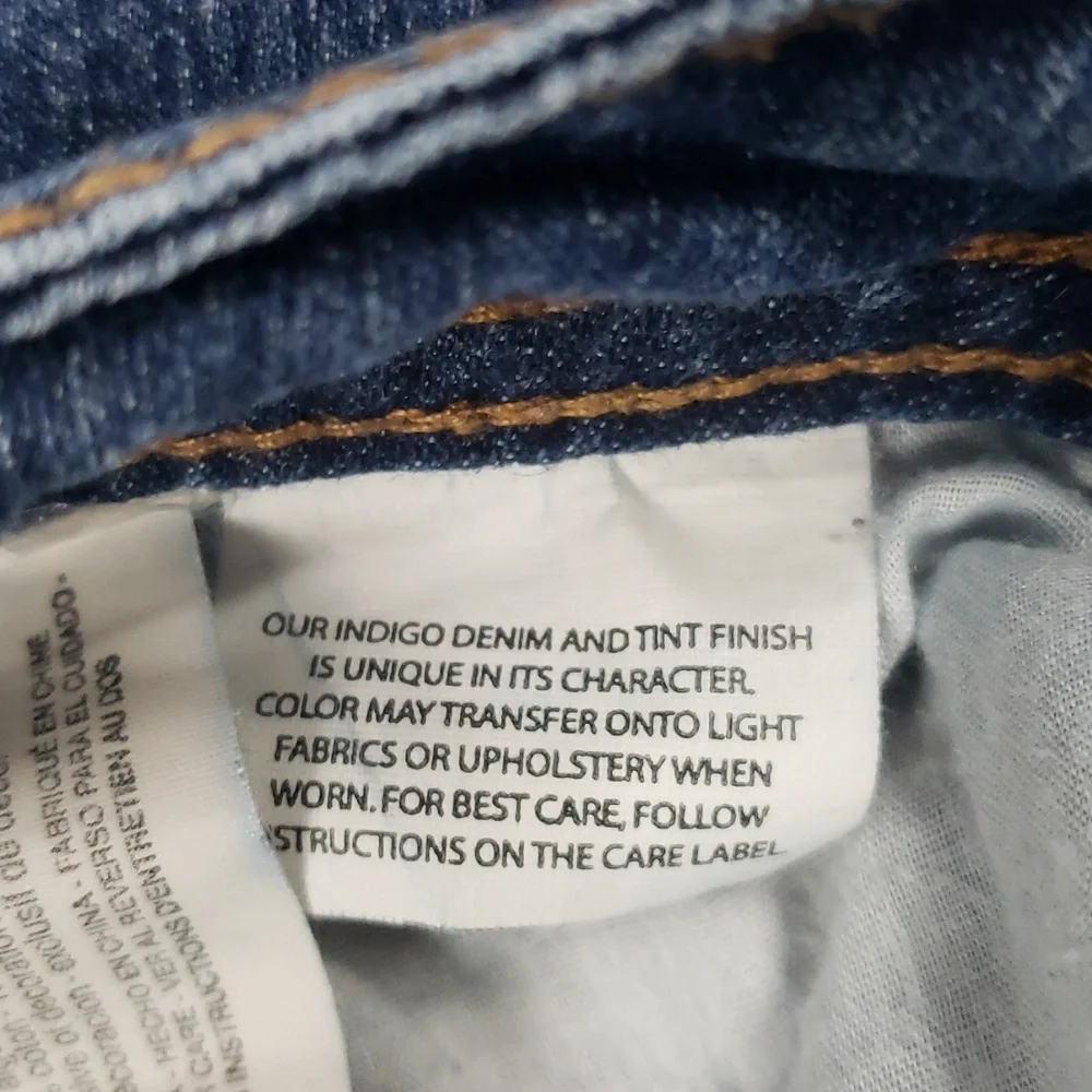 LEI -Ashley' low-rise Bootcut stretchy jeans - Picture 8 of 11